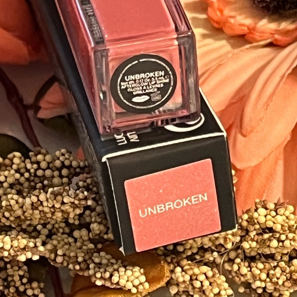 NARS Afterglow Lip Shine UNBROKEN - Picture 11 of 12